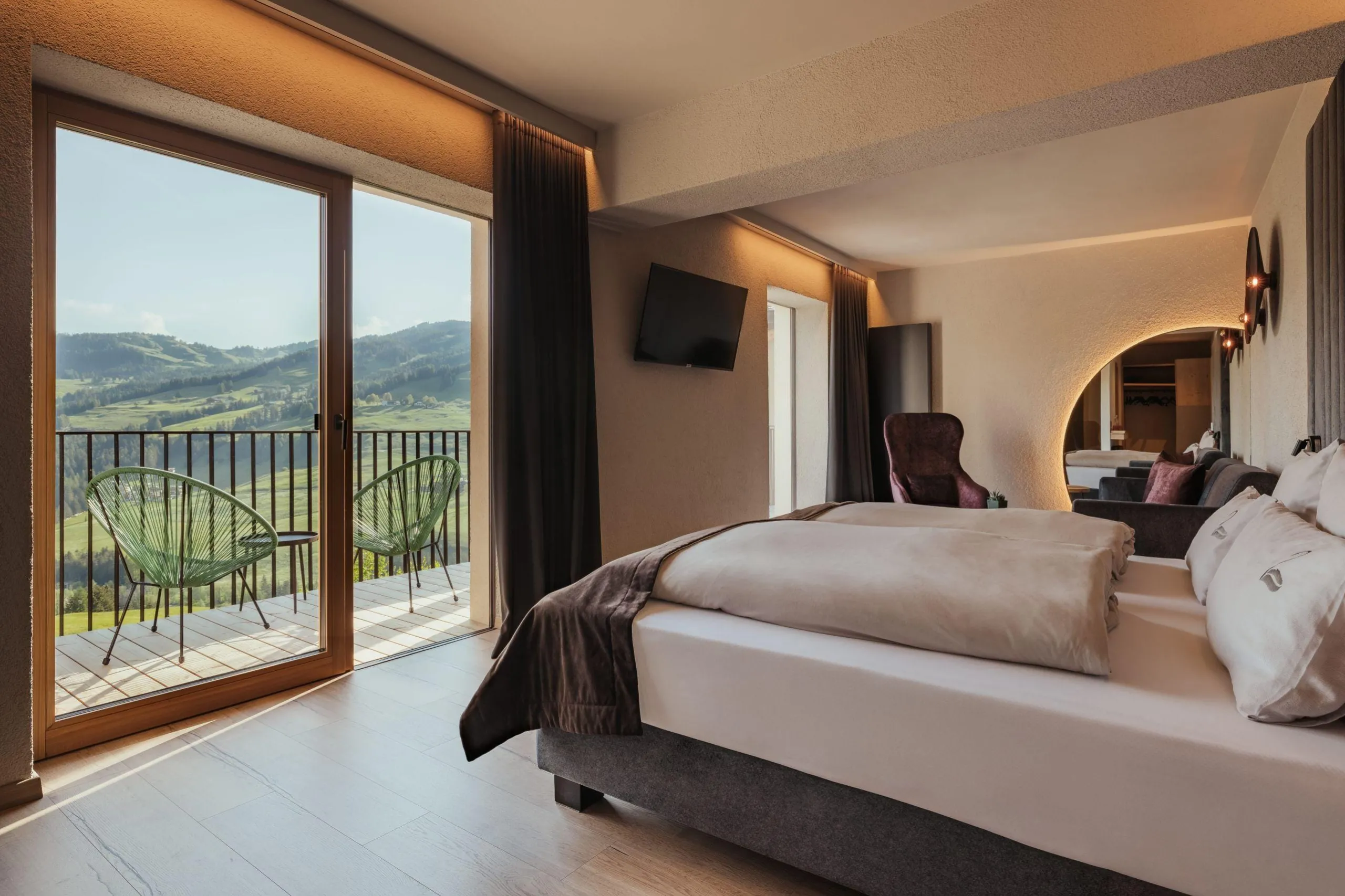 Valley comfort room 1