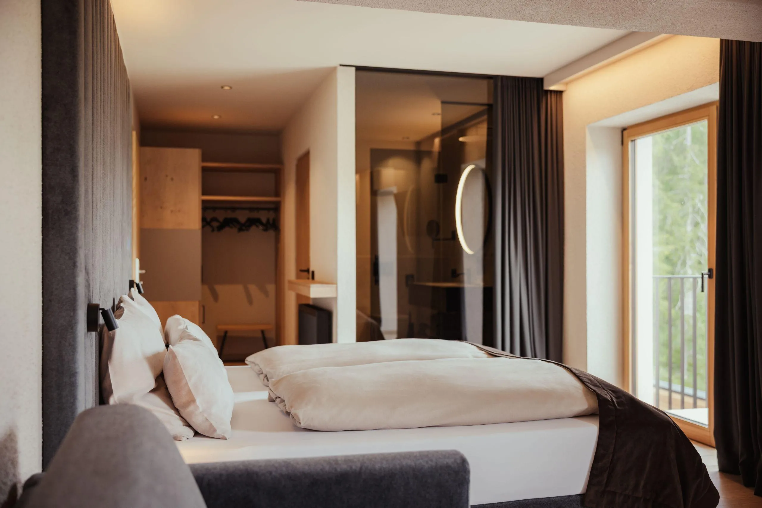 Valley comfort room 2